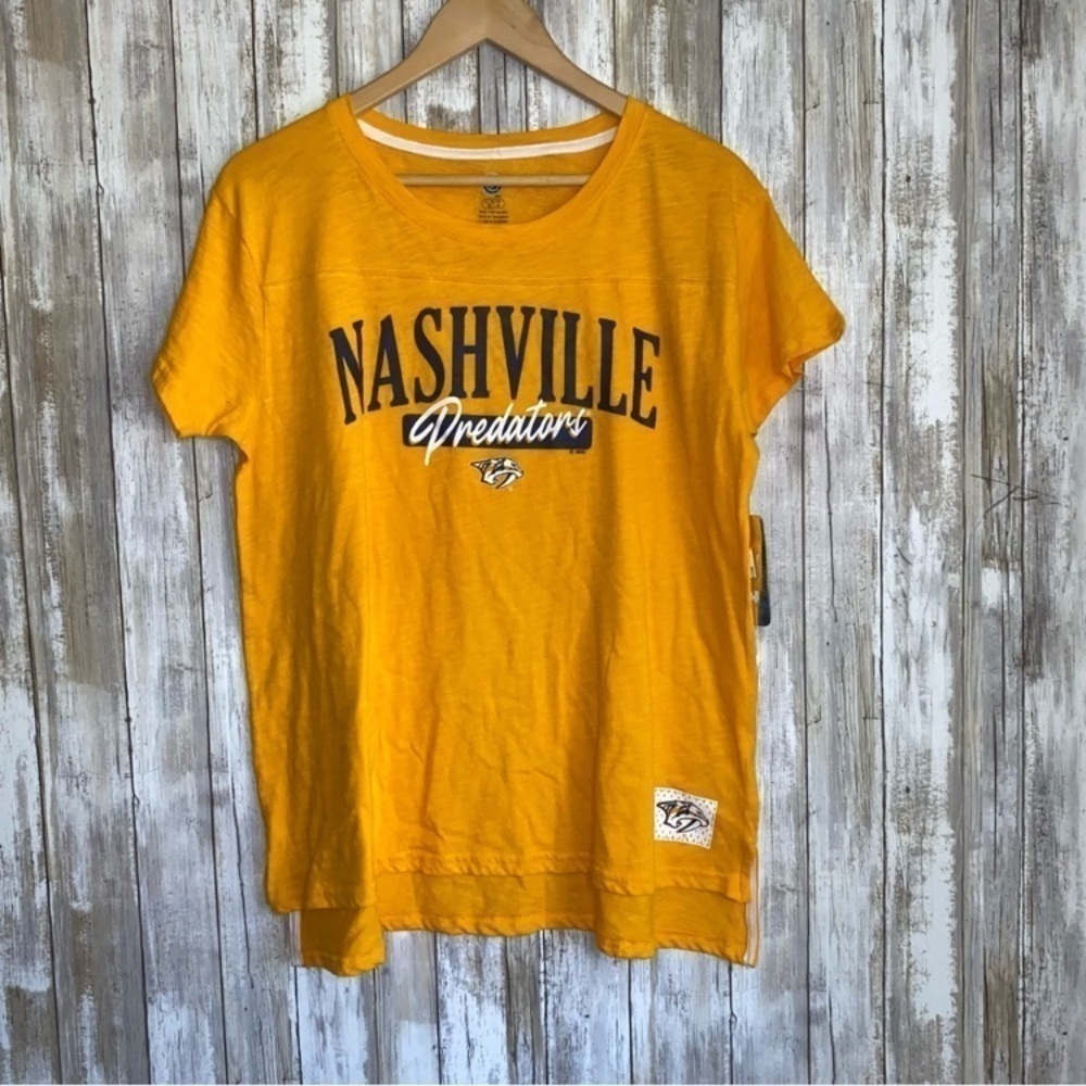 NWT NHL Nashville Predators Yellow Tee - Picture 1 of 5
